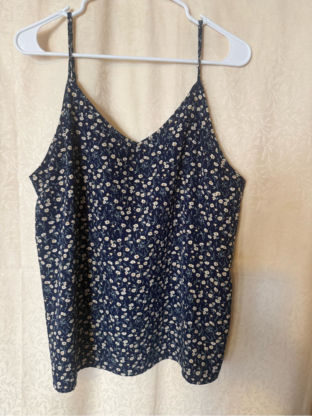 Tank Top Camisole, Women’s XL Navy Blue/ White Floral Print Spaghetti Straps